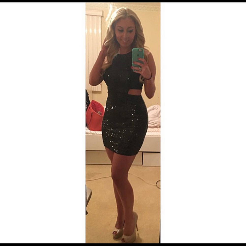Express black cut out sequin dress - Picture 4 of 4